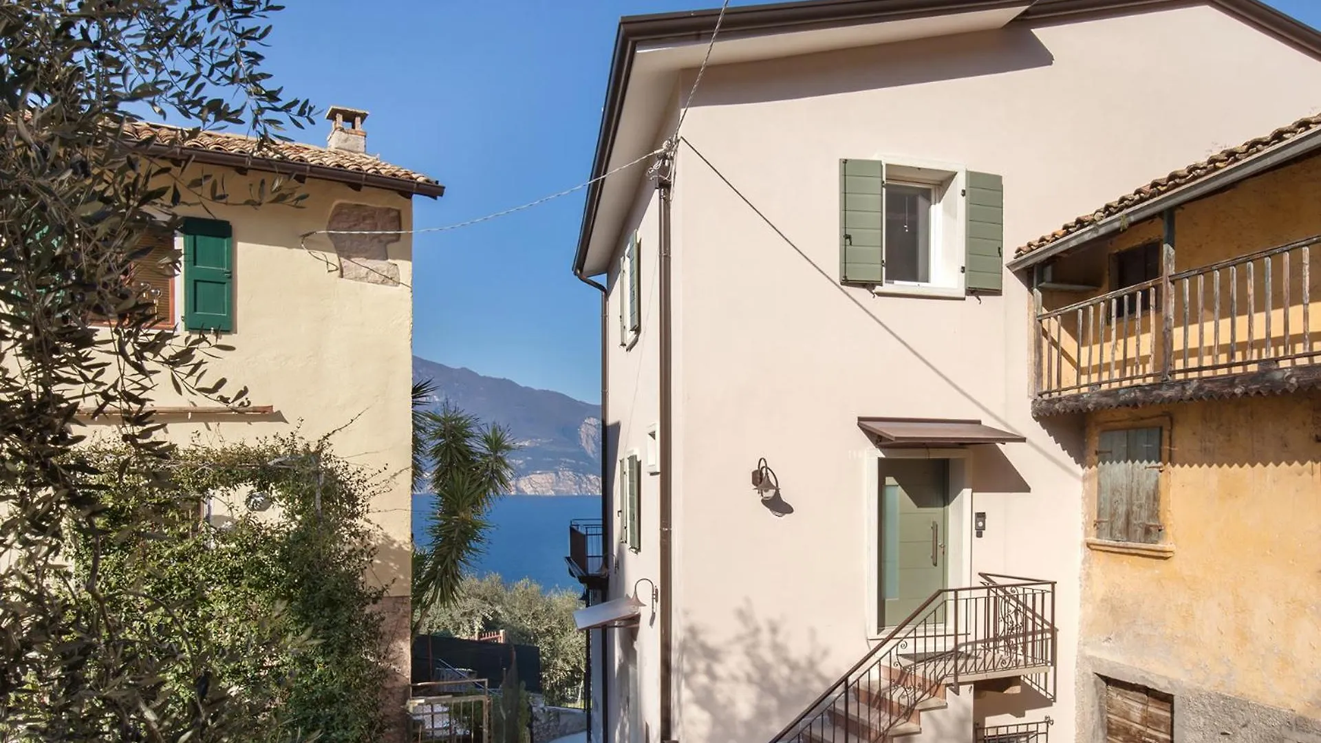 Casa Sofia-Vista Lago Torri Del Benaco 0*,  Italie