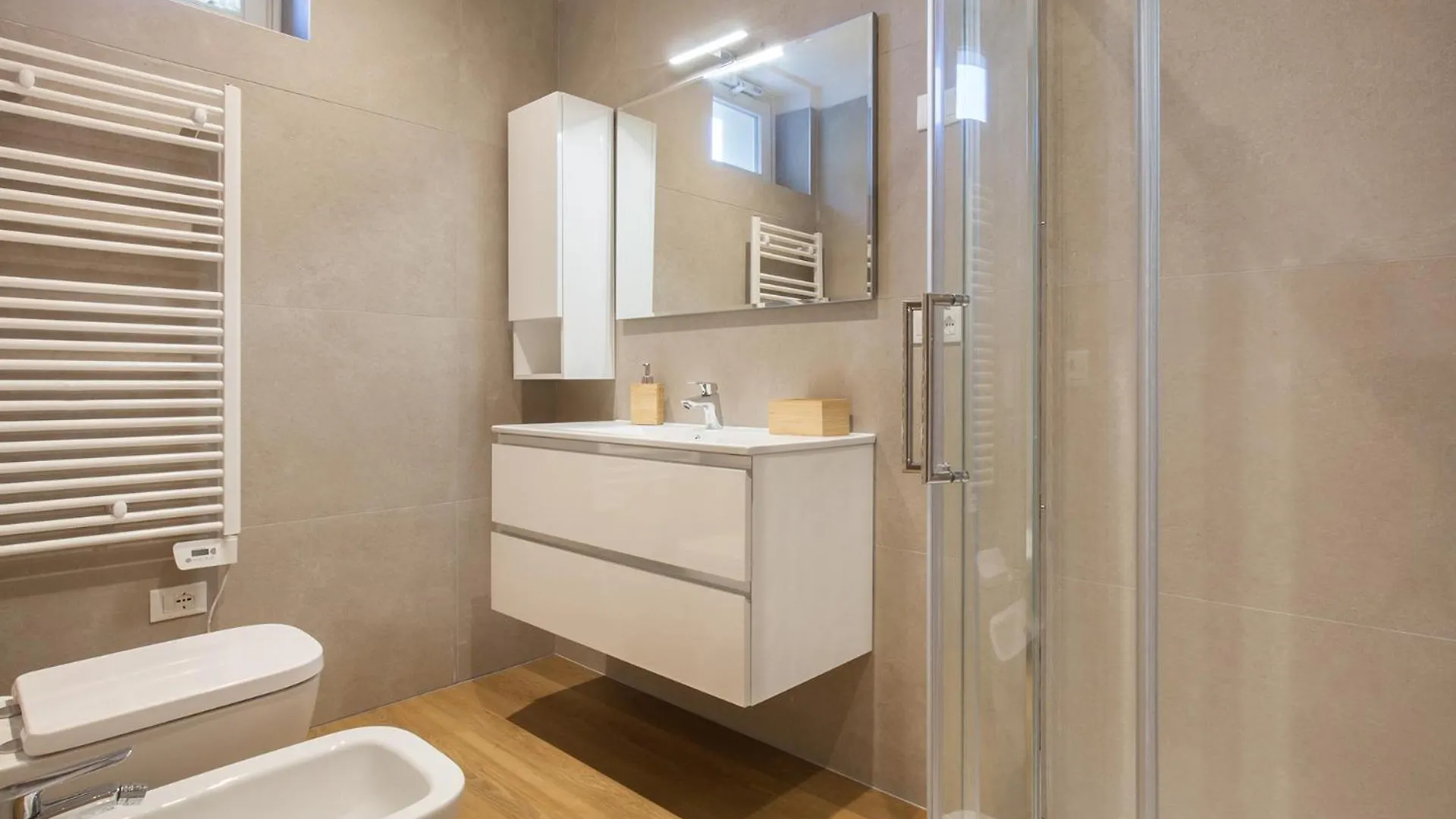 Casa Sofia-Vista Lago Torri Del Benaco Appartement